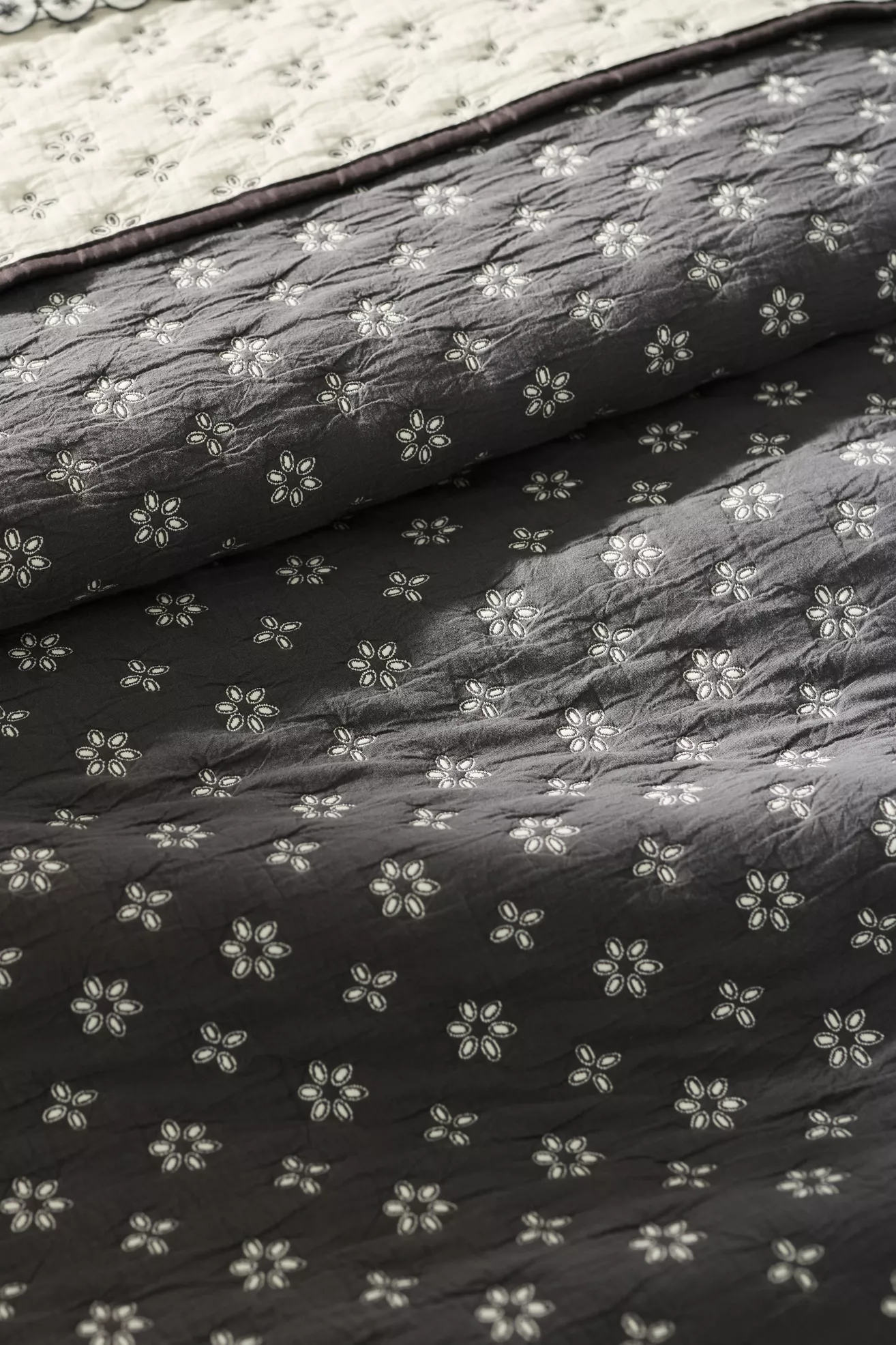 Cotton Reversible Eyelet Coverlet - thumbnail 2