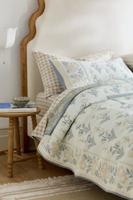 Cotton Floral Jacquard Woven Coverlet