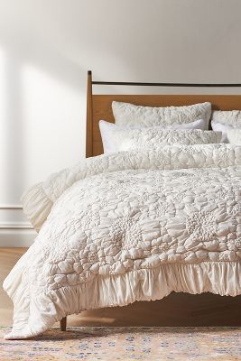 Anthropologie Dahlia Floral Jersey Quilt In White