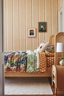 Kelcey Hibiscus  Cotton Quilt​ed Bedspread