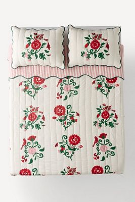 Iluka 100% Cotton Gauze Floral Quilt