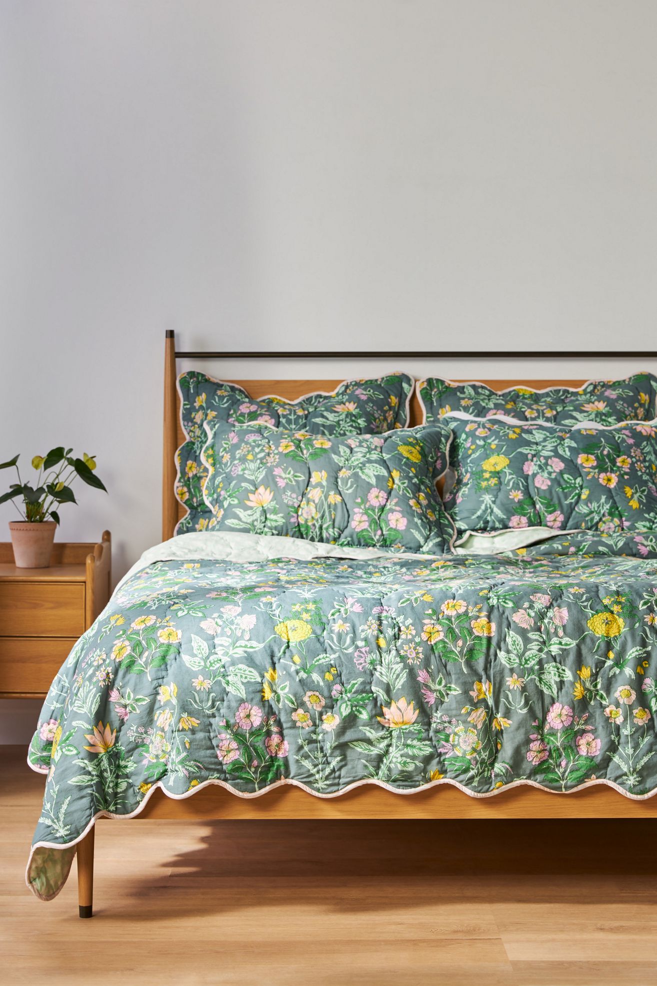 Iluka Cotton Printed Quilt - Green Floral, Standard, Queen
