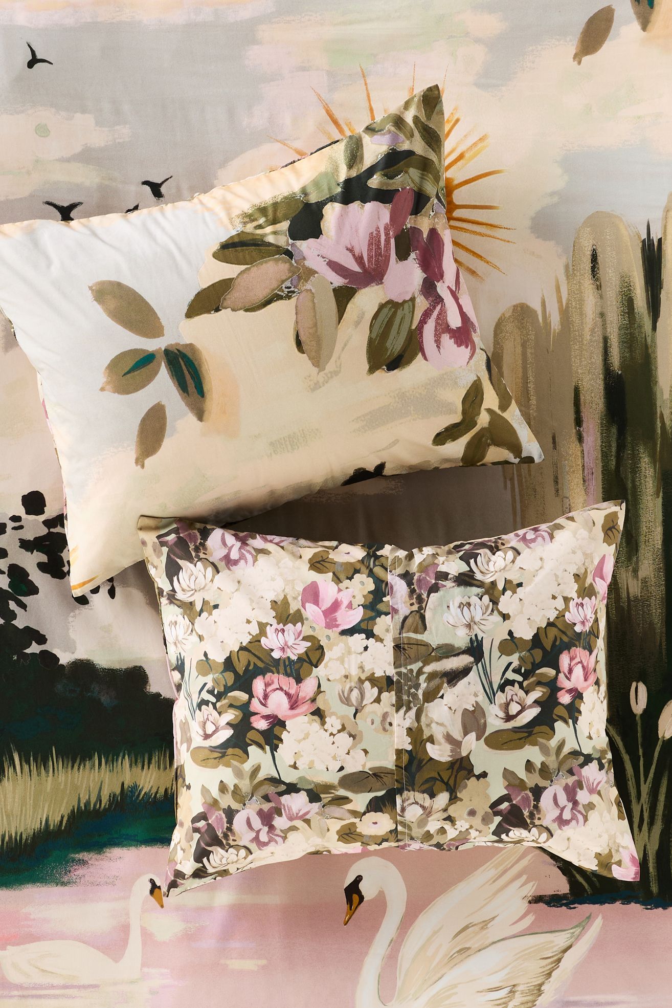 The Organic Cotton Printed Percale Pillow Shams, Set of 2 - Cygne, Standard