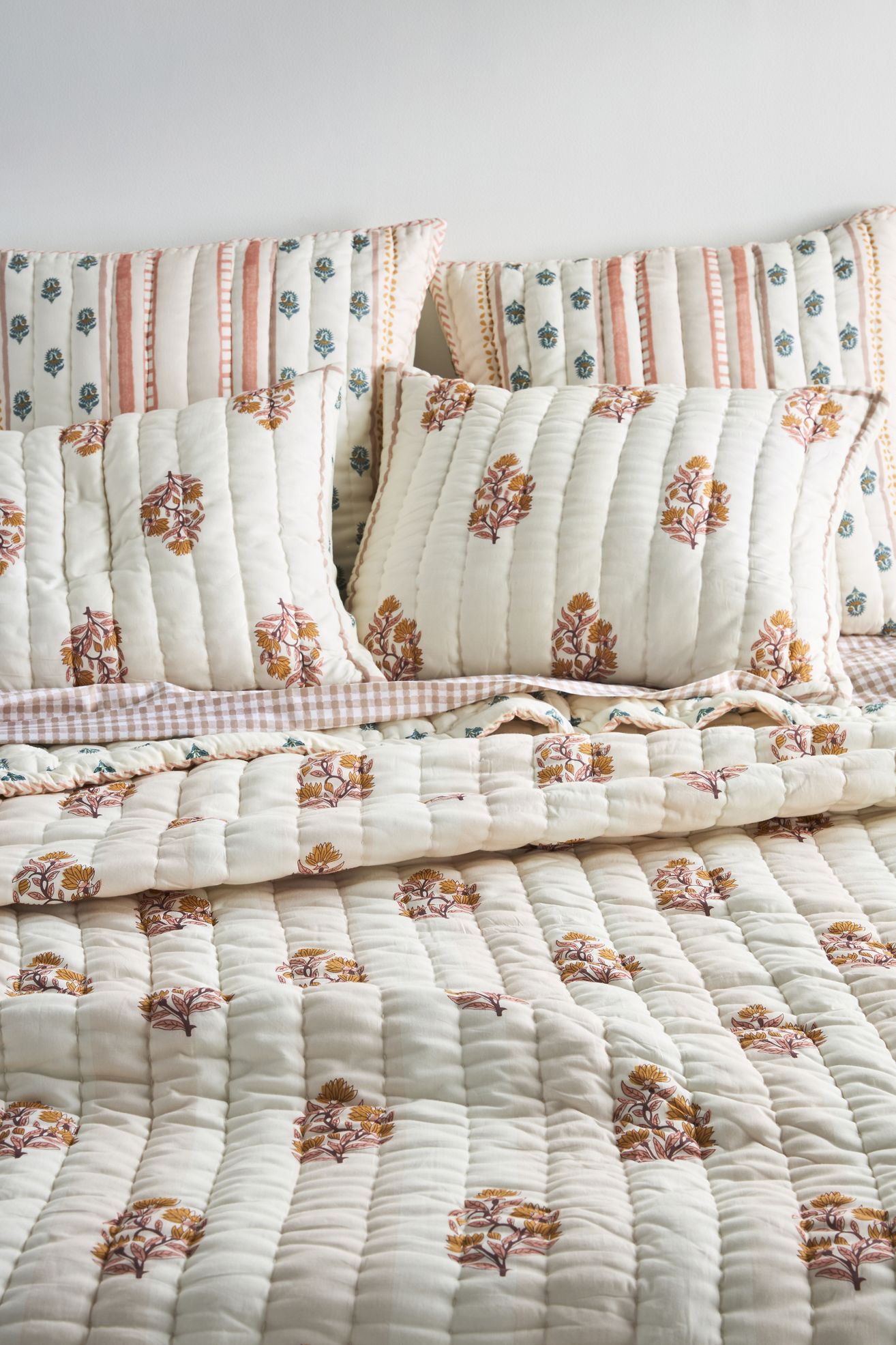 The Printed Cotton Voile Quilt Collection - Khira Ivory, Standard, Full