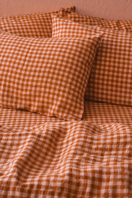 Piglet In Bed Linen Blend Pillowcases, Set Of 2 In Red
