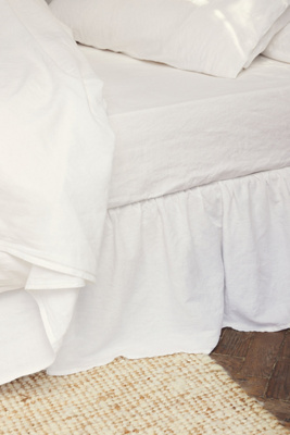 Piglet In Bed Linen Blend Bed Skirt In White