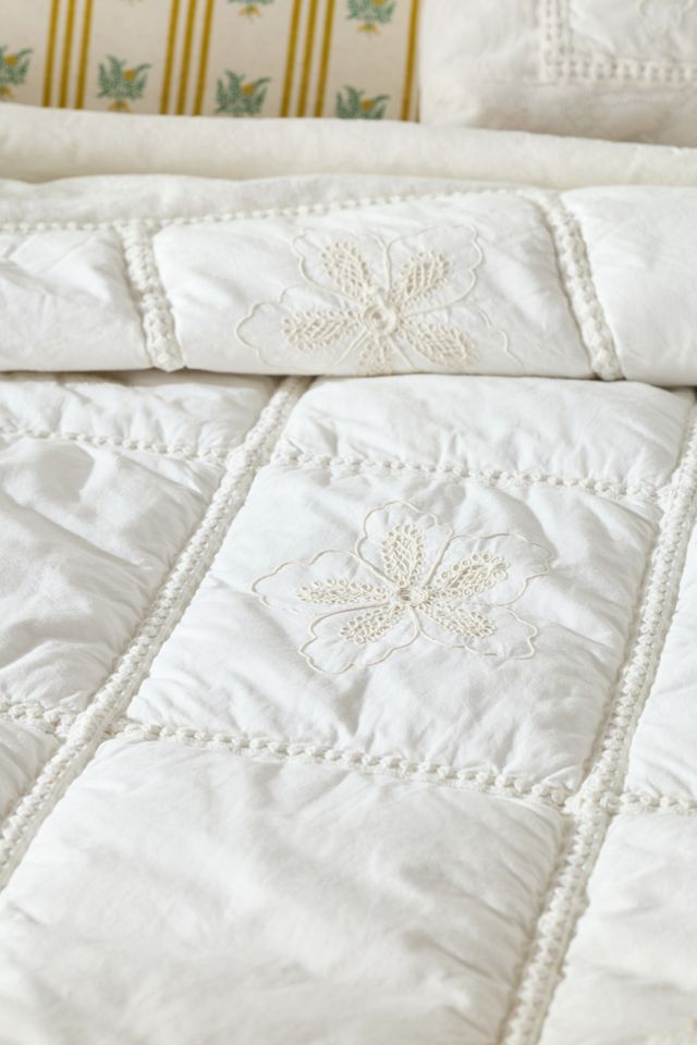 Vienne Cotton Floral Embroidered Quilted Bedspread #1