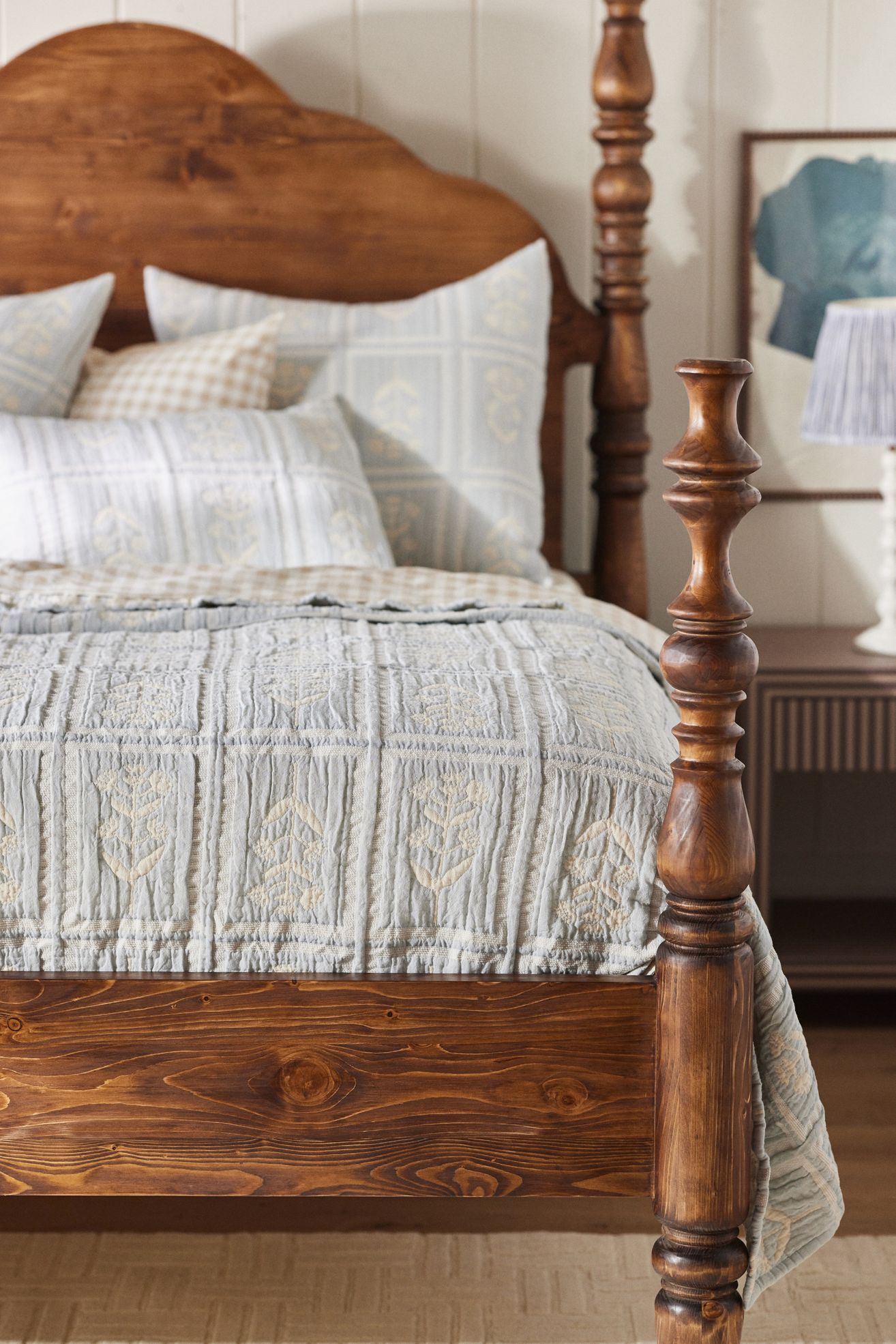 Parker Cotton Floral Woven Coverlet - Blue Floral, Queen