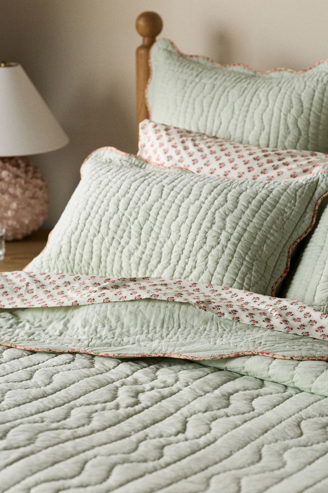 Iluka Cotton Solid Floral Edge Quilted Bedspread #1