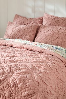Everly Cotton Floral Manipulated Quilt