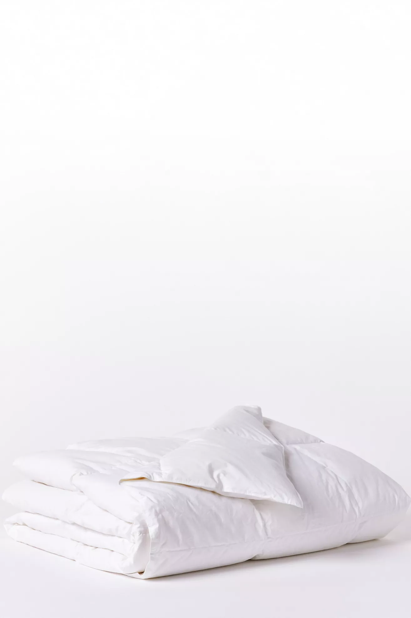Coyuchi Lightweight Down Duvet Insert - thumbnail 2