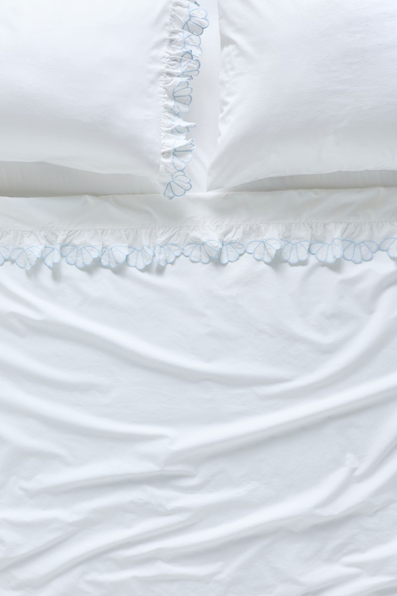 Fera Cotton Embroidered Sateen Sheet Set - Blue, Standard Pillowcase, Set of 2