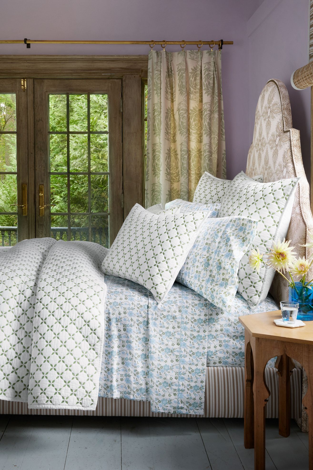 John Robshaw Layla Coverlet - Leaf, King
