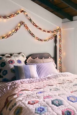 Millie 100% Cotton Printed Geo Shaped Edge Quilt