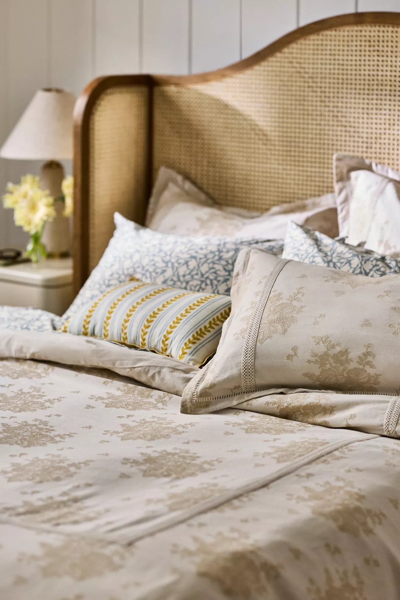 Nadia 100% Cotton Solid Floral Embellished Duvet