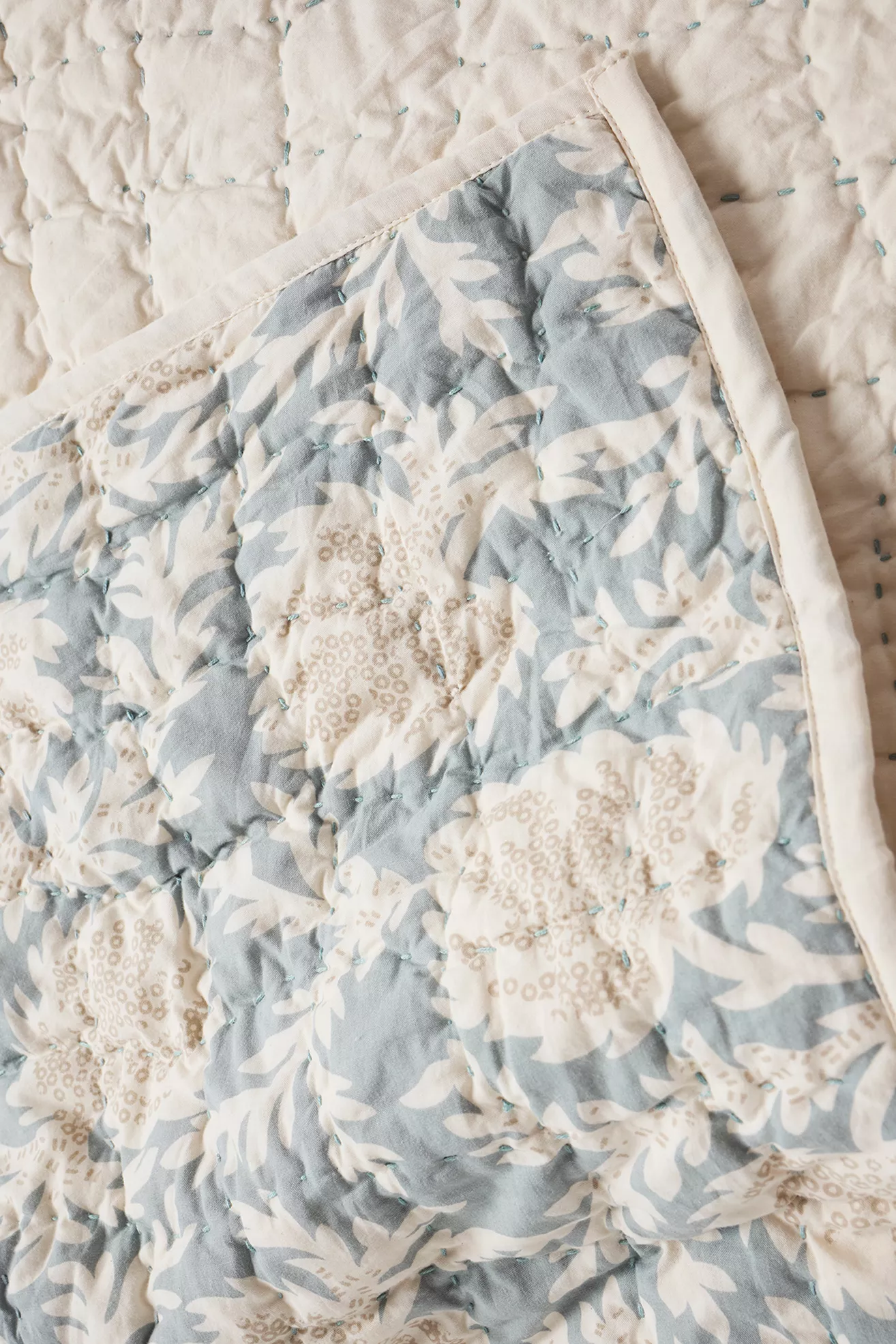 Coyuchi Robles Handstitched Organic Quilt - thumbnail 4