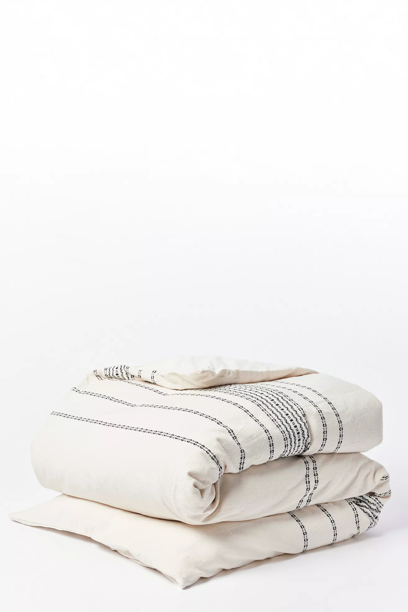Coyuchi Rippled Stripe Organic Duvet Cover - thumbnail 6