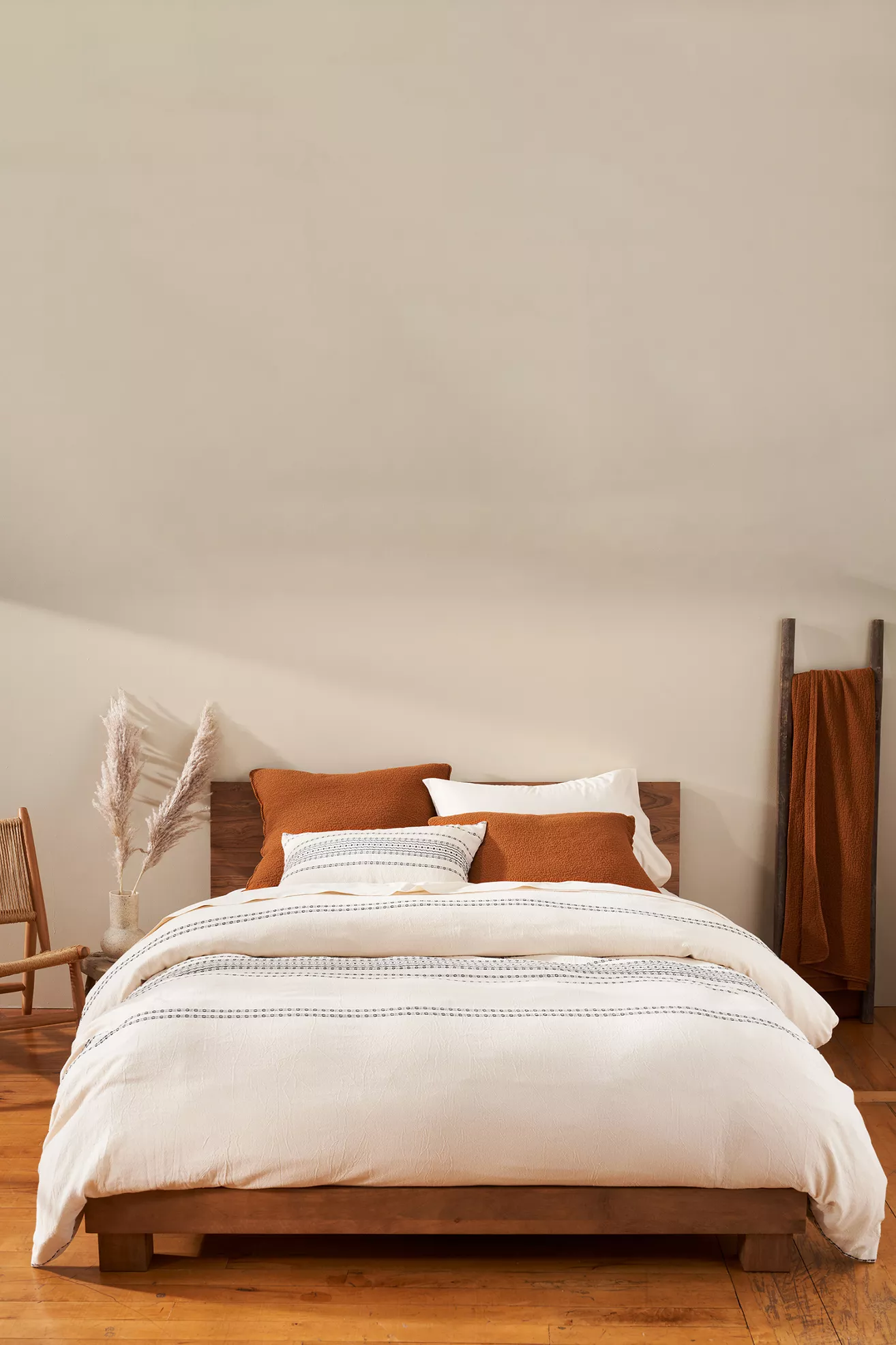 Coyuchi Rippled Stripe Organic Duvet Cover - thumbnail 5