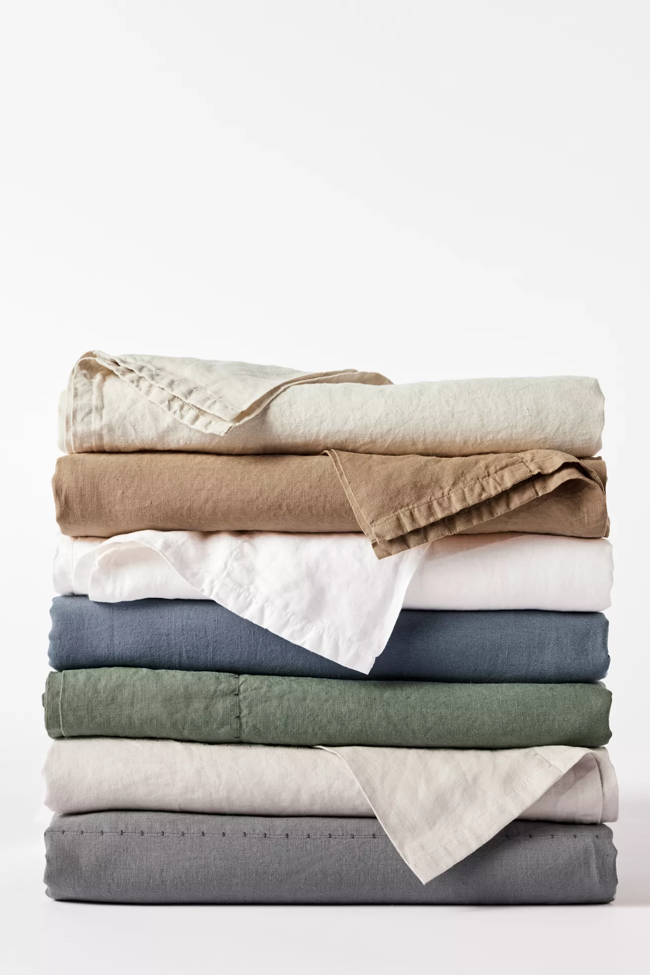 Coyuchi Organic Relaxed Linen Sheet Set - thumbnail 5