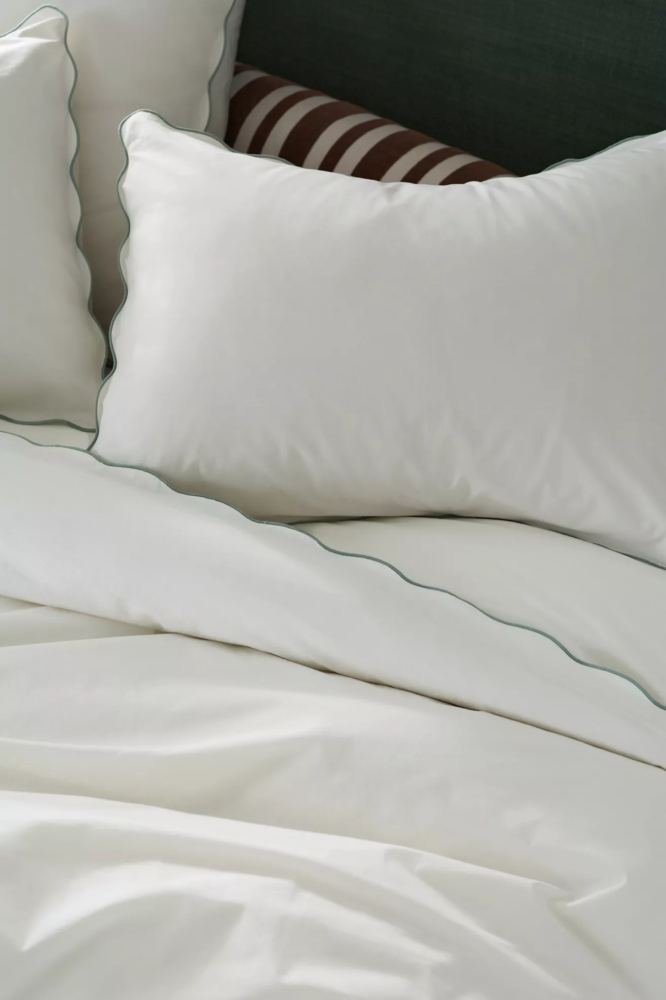 100% Cotton Marrow Scalloped Edge Duvet - thumbnail 4