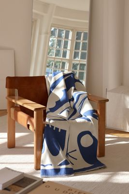noo.ma Lino Throw Blanket