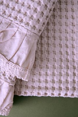 Ellenvale Interiors Beige Ruffle Throw 