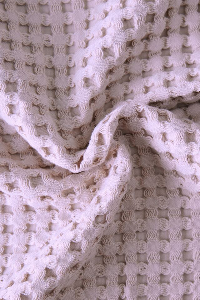 Jeté à volants beige Ellenvale Interiors #2