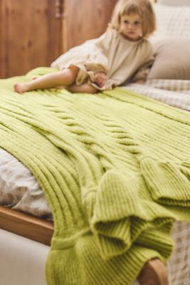 Cindy Wool Knit Ruffled Throw Blanket