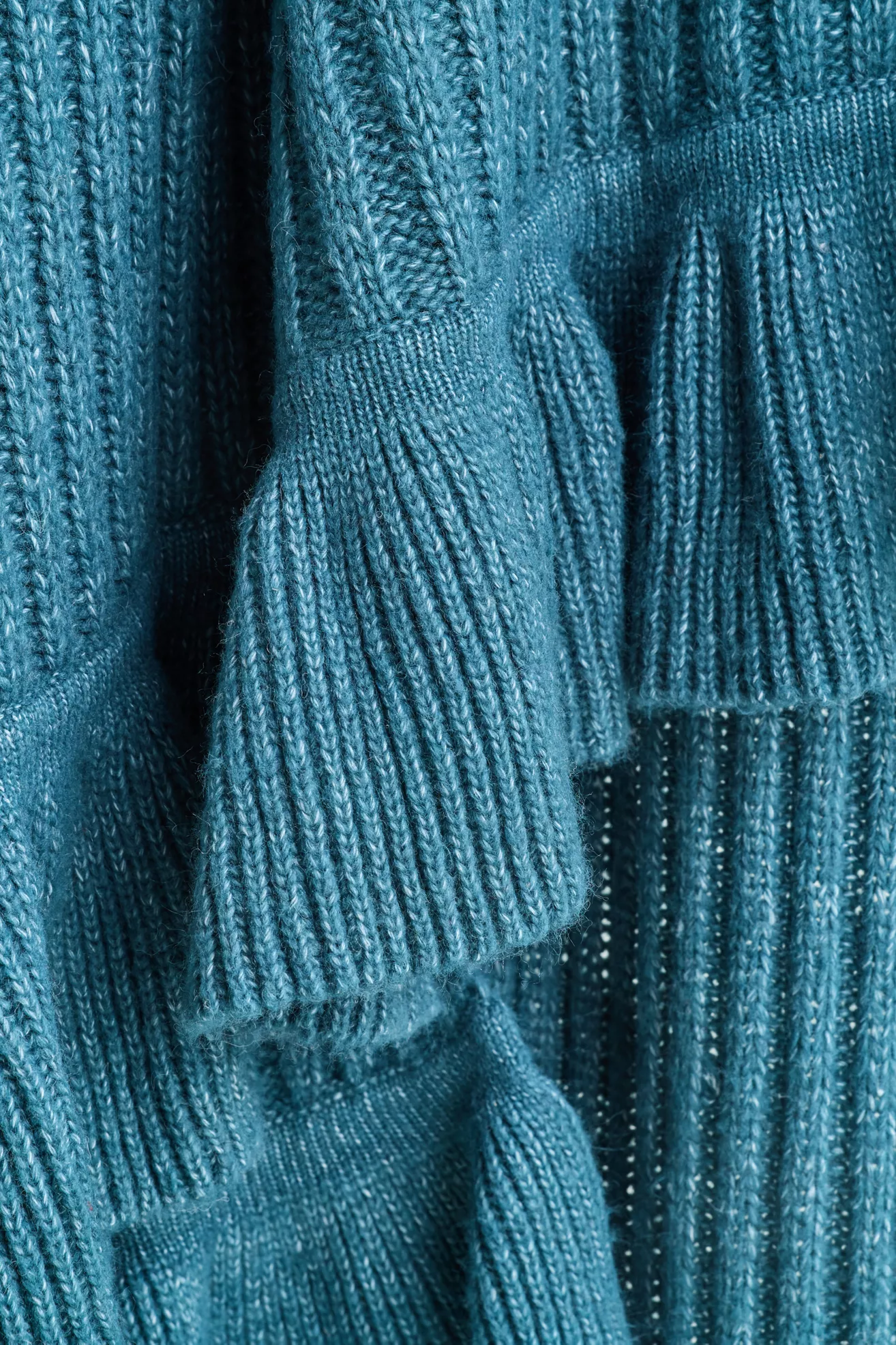 Cindy Wool Knit Ruffled Throw Blanket - thumbnail 10