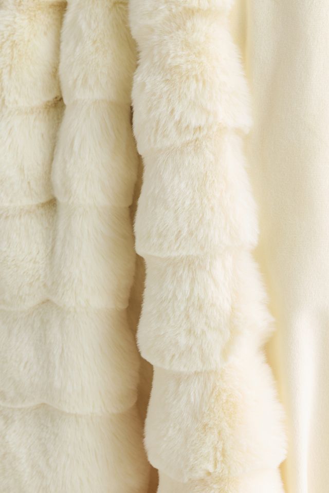 Scallop Carved Faux Fur Throw #2