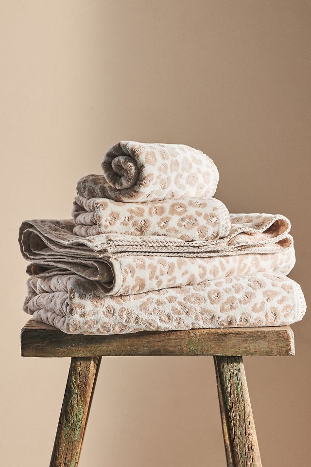 Anthropologie discount bath towels