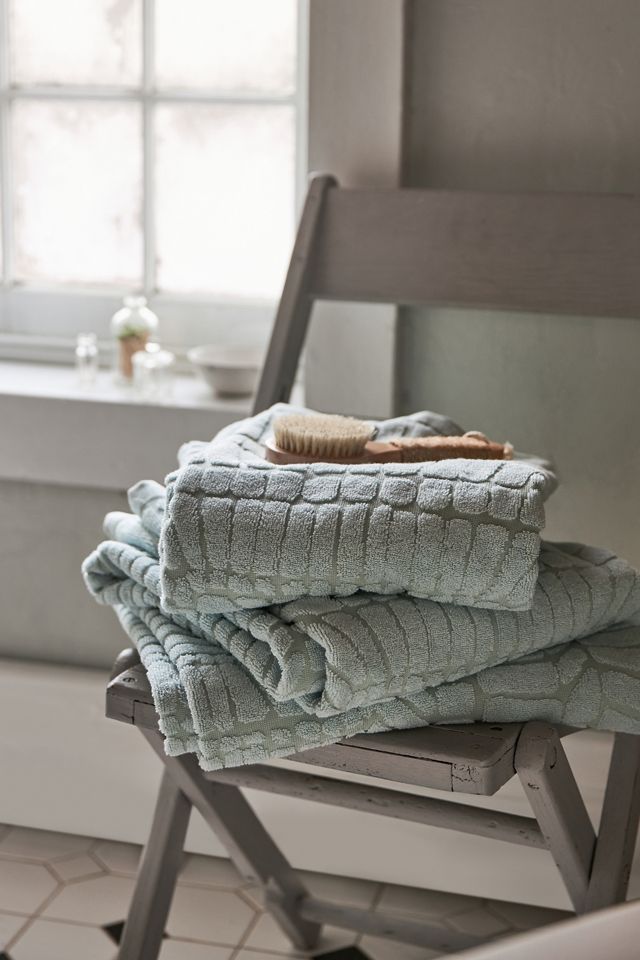 Leighton Bath Towel Collection