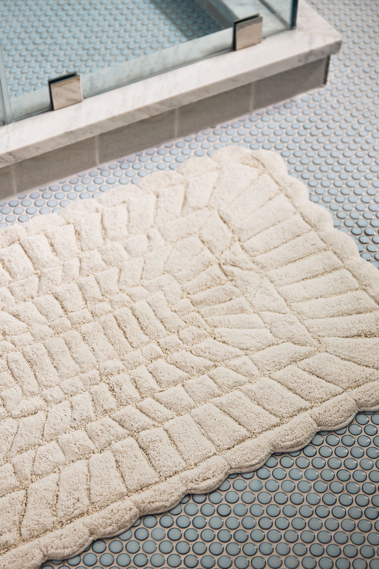 Leighton Hand-Tufted Cotton Bath Mat - Ivory, Standard, L