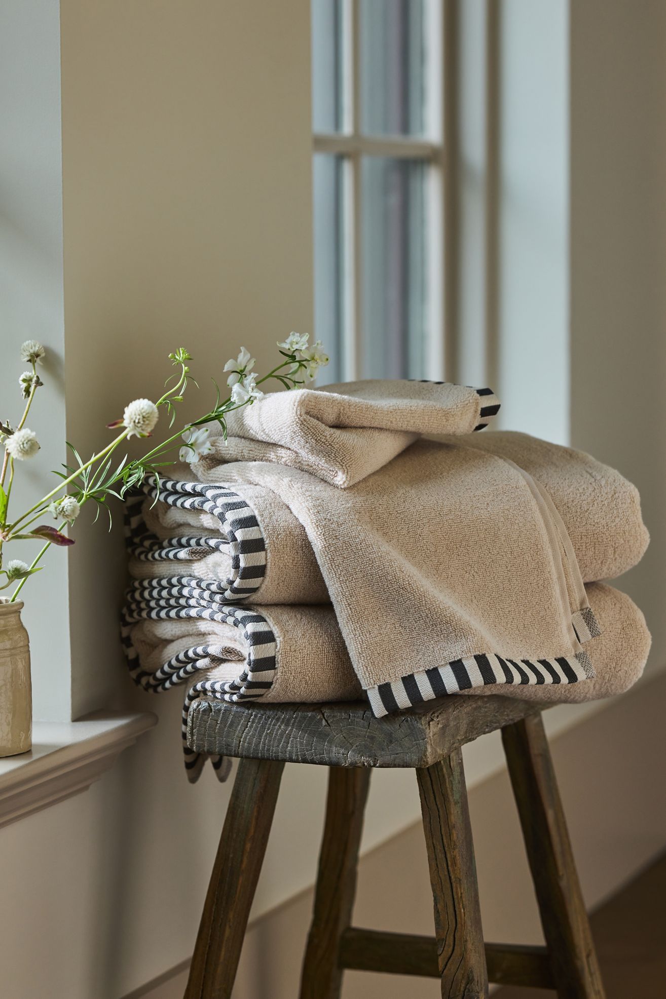 The Sloane Stripe Trim Soft Cotton Towel Collection - Neutral, Standard, Bath Towel