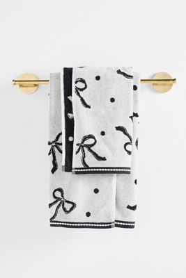 Bow Icon Cotton Towel Collection