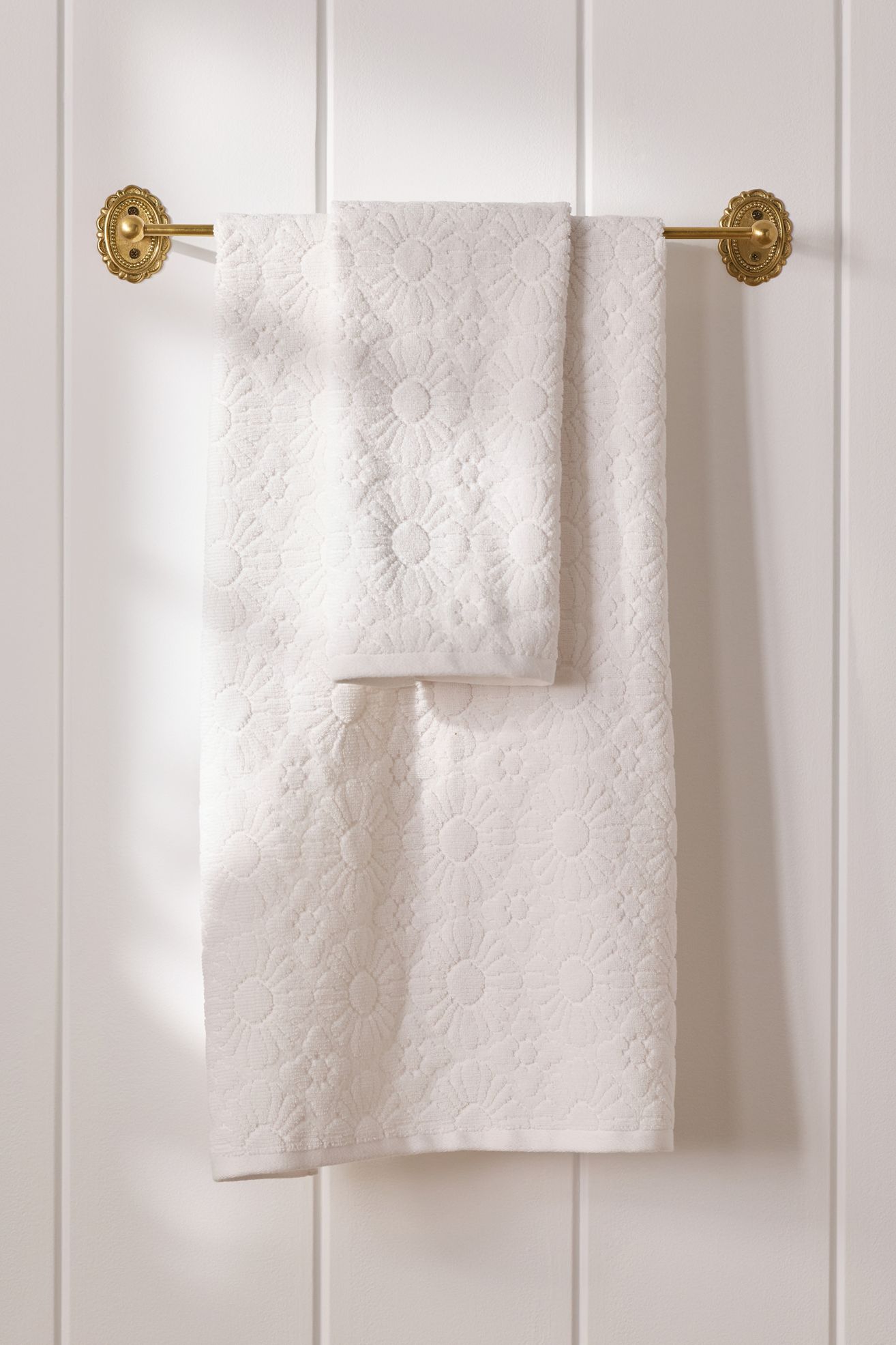 Benni 100% Portuguese Cotton Sculpted Towel Collection - White, Bath Sheet