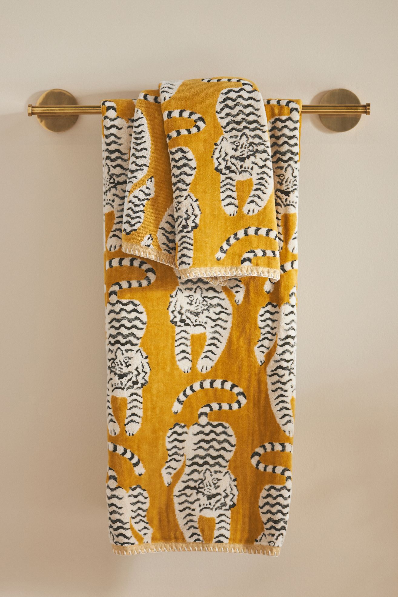 Isa Tiger Hand Towel - Gold