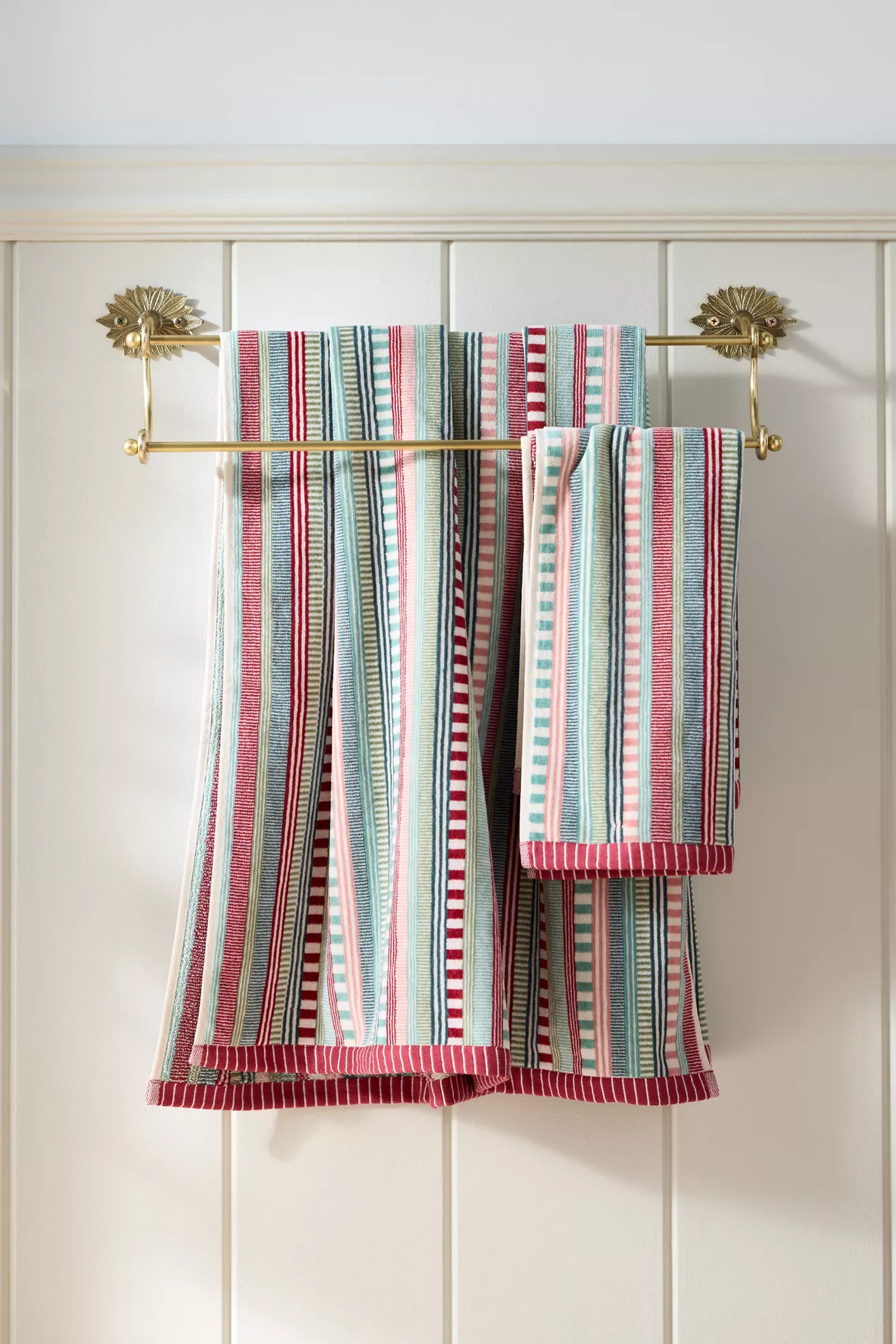 100% Cotton Mixed Stripe Woven Towel Collection