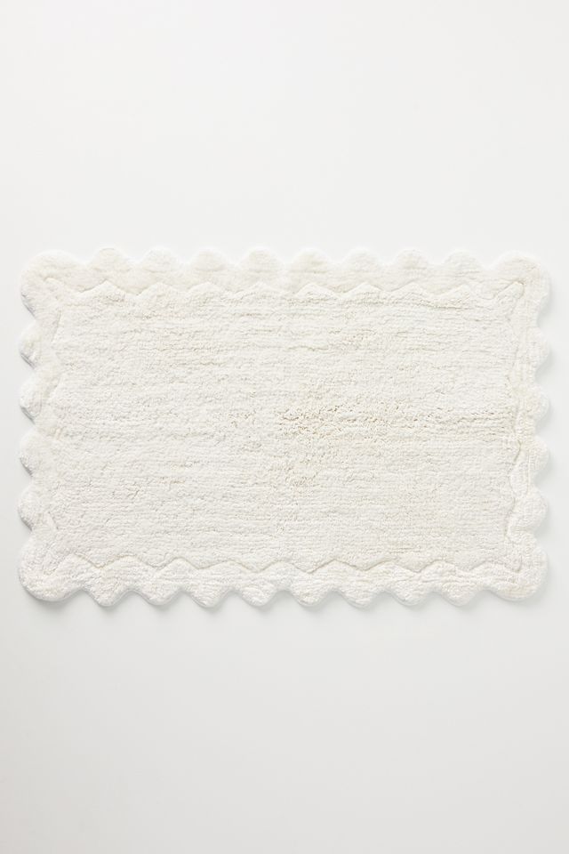 Crochet Scalloped Bath Mat - 20 x 30