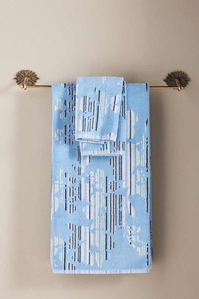 https://images.urbndata.com/is/image/Anthropologie/4544Z263AA_045_b?$a15-pdp-detail-shot$&fit=constrain&qlt=80&wid=640