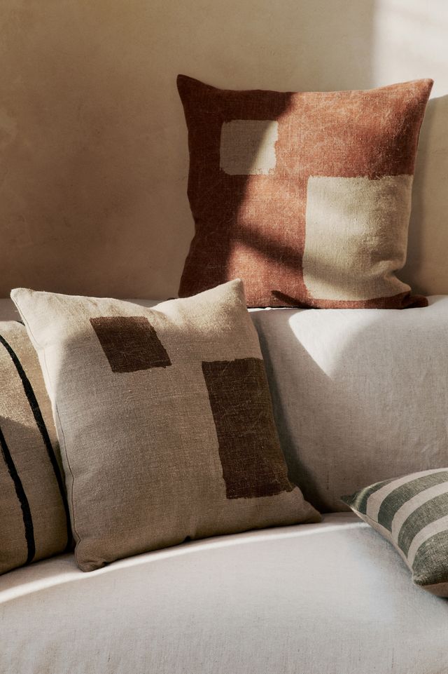 Coussin carré en lin lavé Oleo Ferm Living #1