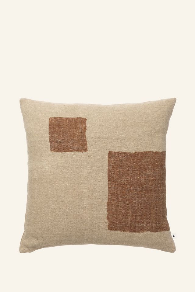 Coussin carré en lin lavé Oleo Ferm Living #1
