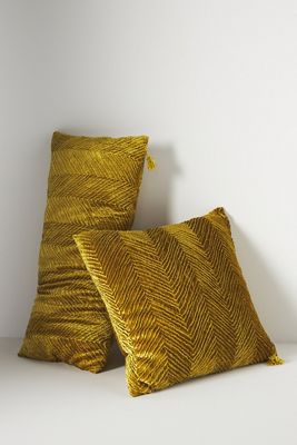Velvet Noble Pillow