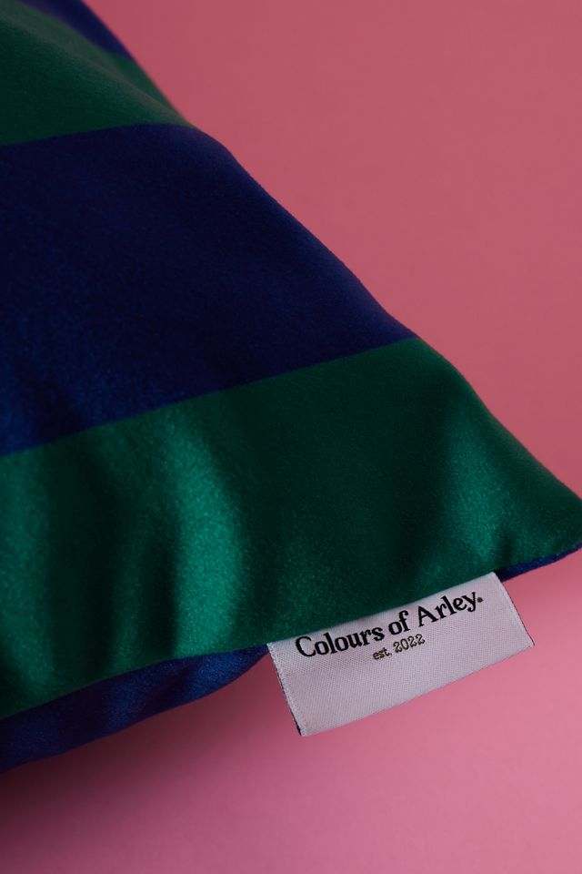Colours of Arley für Anthropologie Gestreiftes Quadratisches Kissen #2