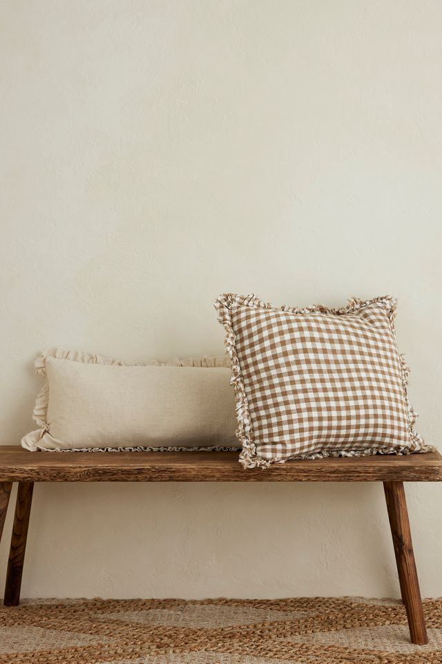 Cojín de Lino a Cuadros Hallie Marrón de Ellenvale Interiors #1
