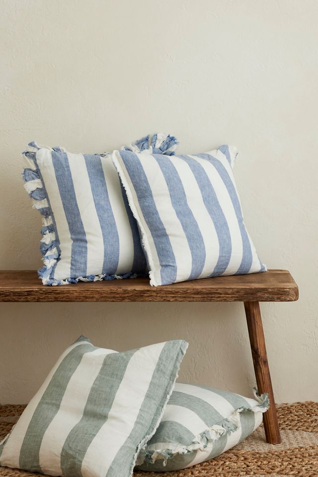 Coussin en Lin Rayé Bleu Hallie Ellenvale Interiors #1
