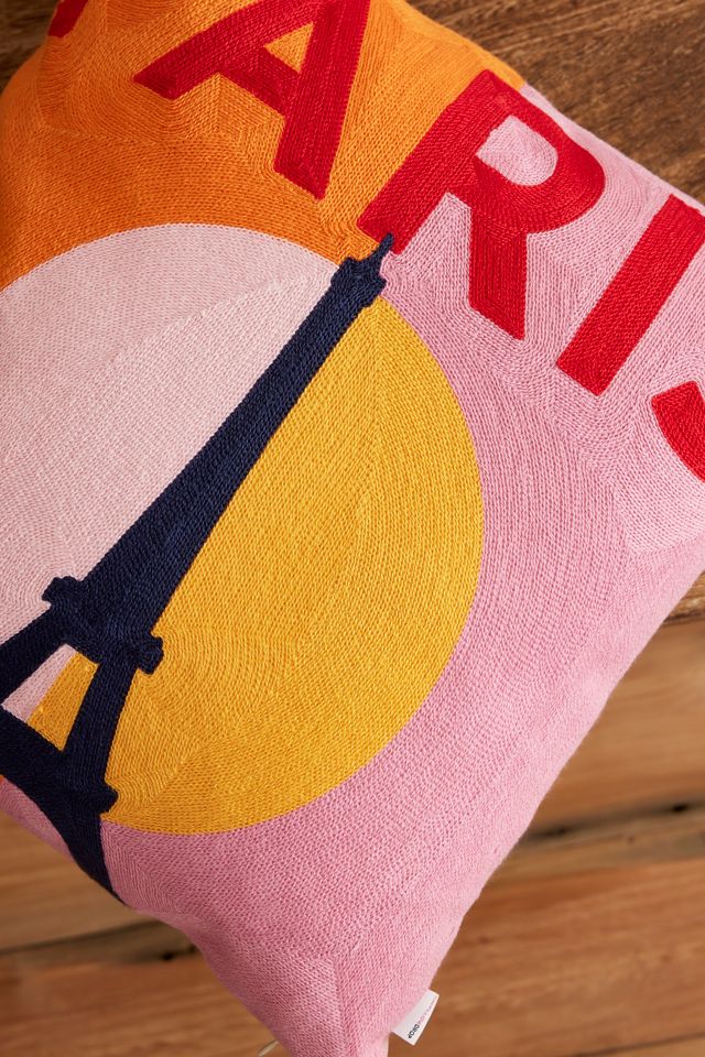 Le Coussin Carré Paris The Pillow Drop #1