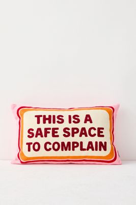 The Pillow Drop Safe Space Kissen