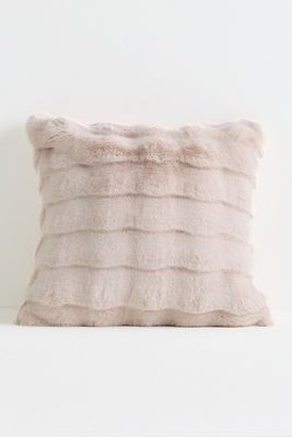 Scallop Carved Faux Fur Throw Pillow