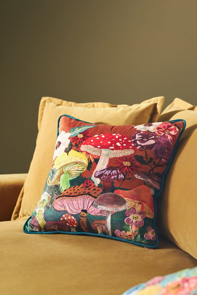 Cuscino in Velluto Ricamato Nathalie Lete per Anthropologie #1